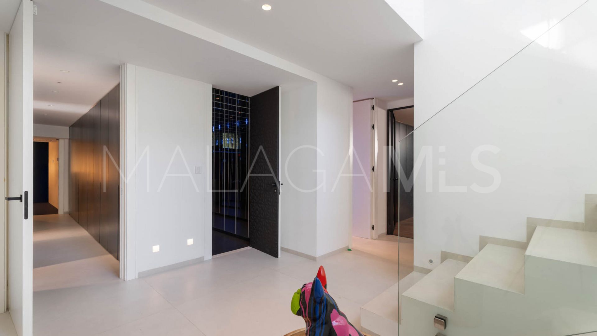 Villa for sale in Paraiso Alto