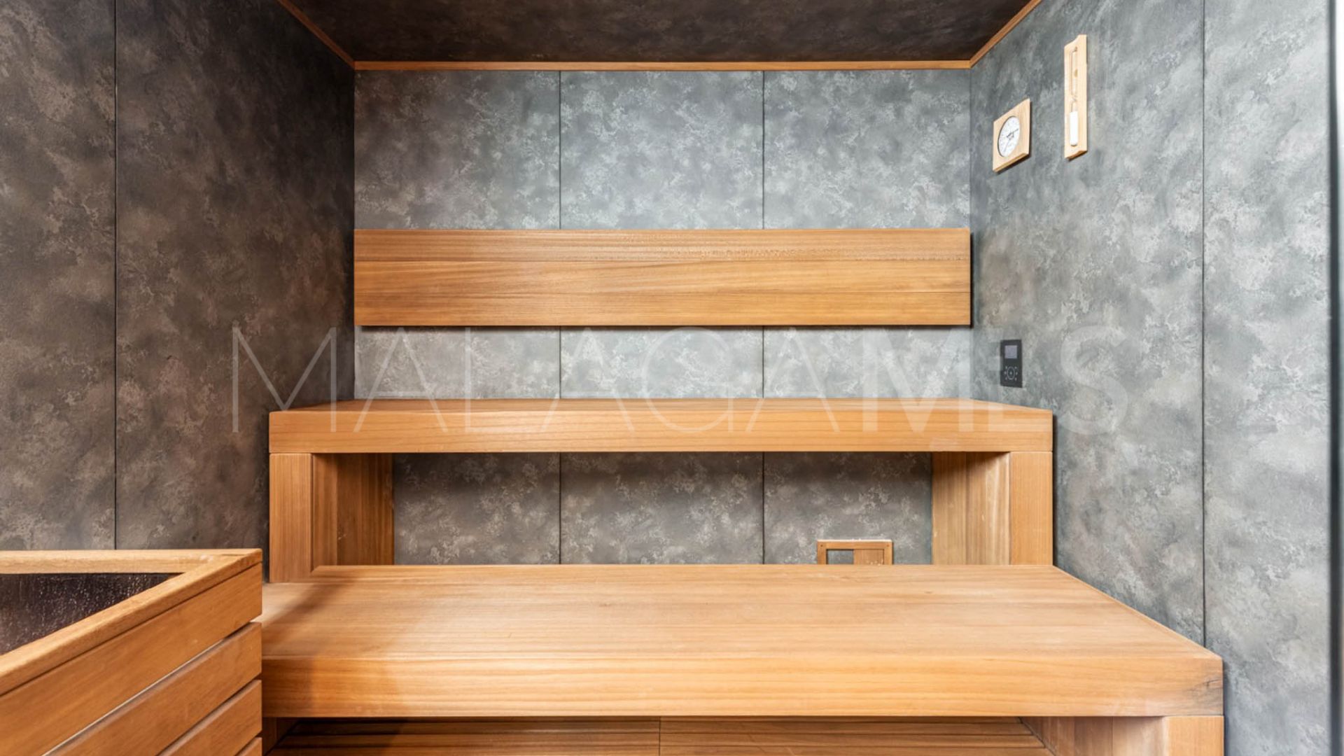 Villa for sale in Paraiso Alto