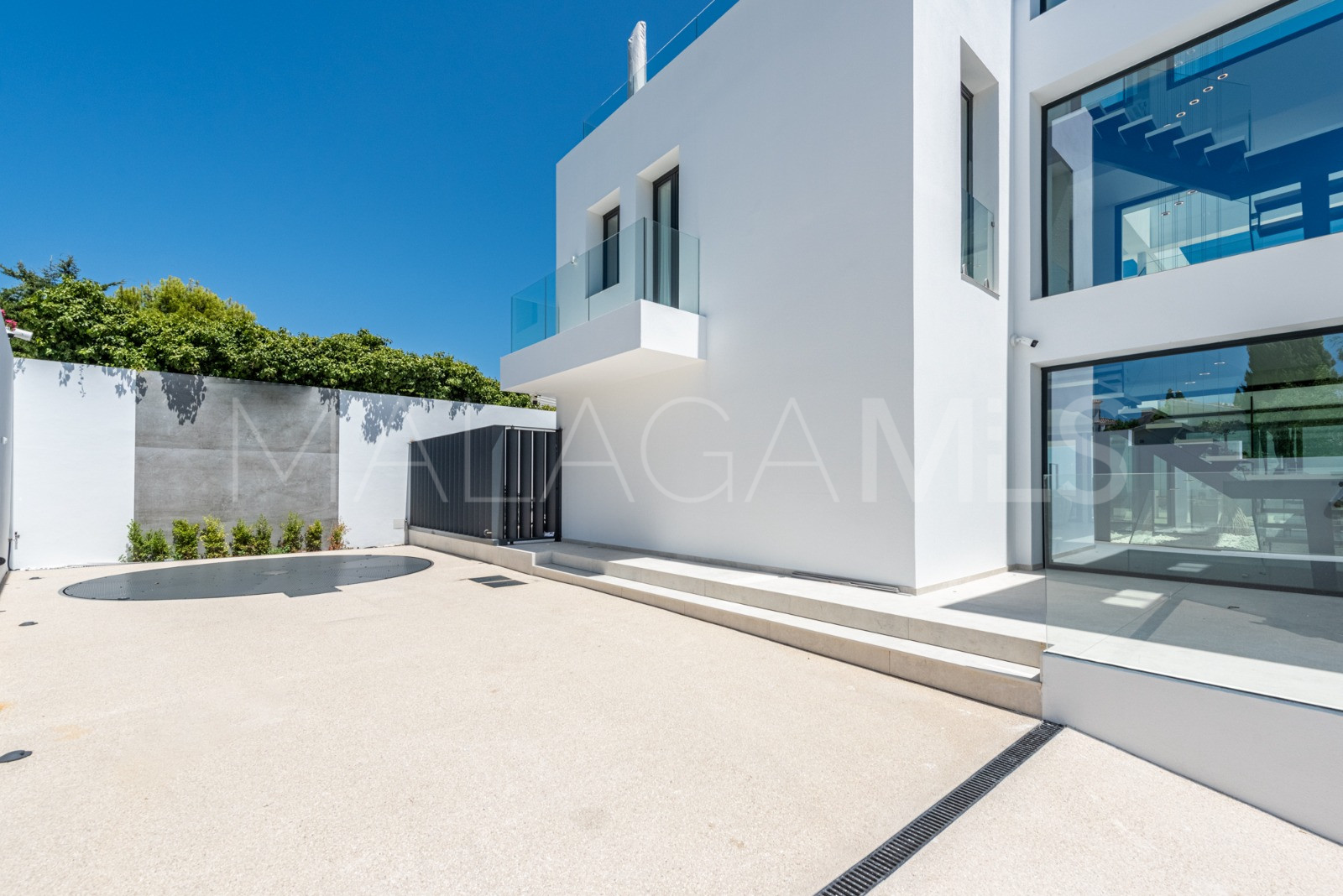 Villa for sale in Paraiso Alto