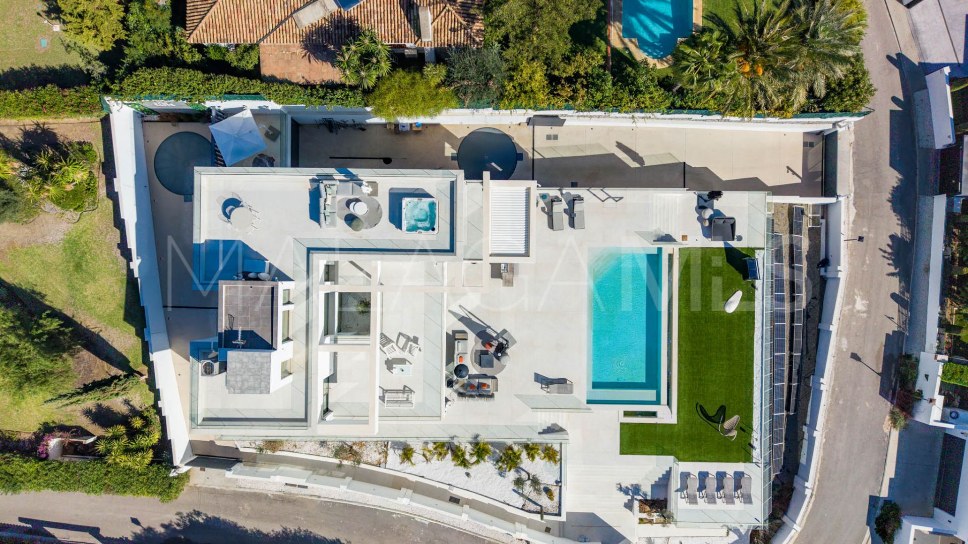 Villa for sale in Paraiso Alto