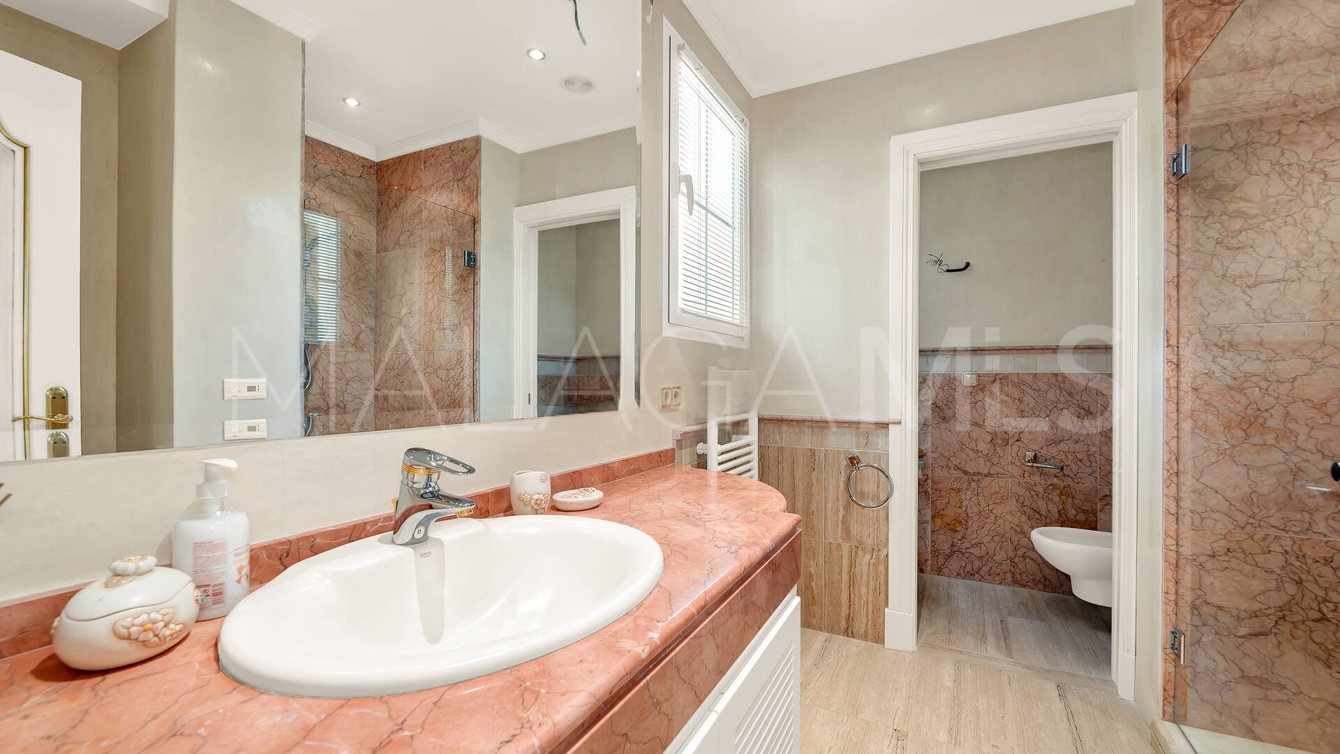 Villa for sale in Sierra Blanca