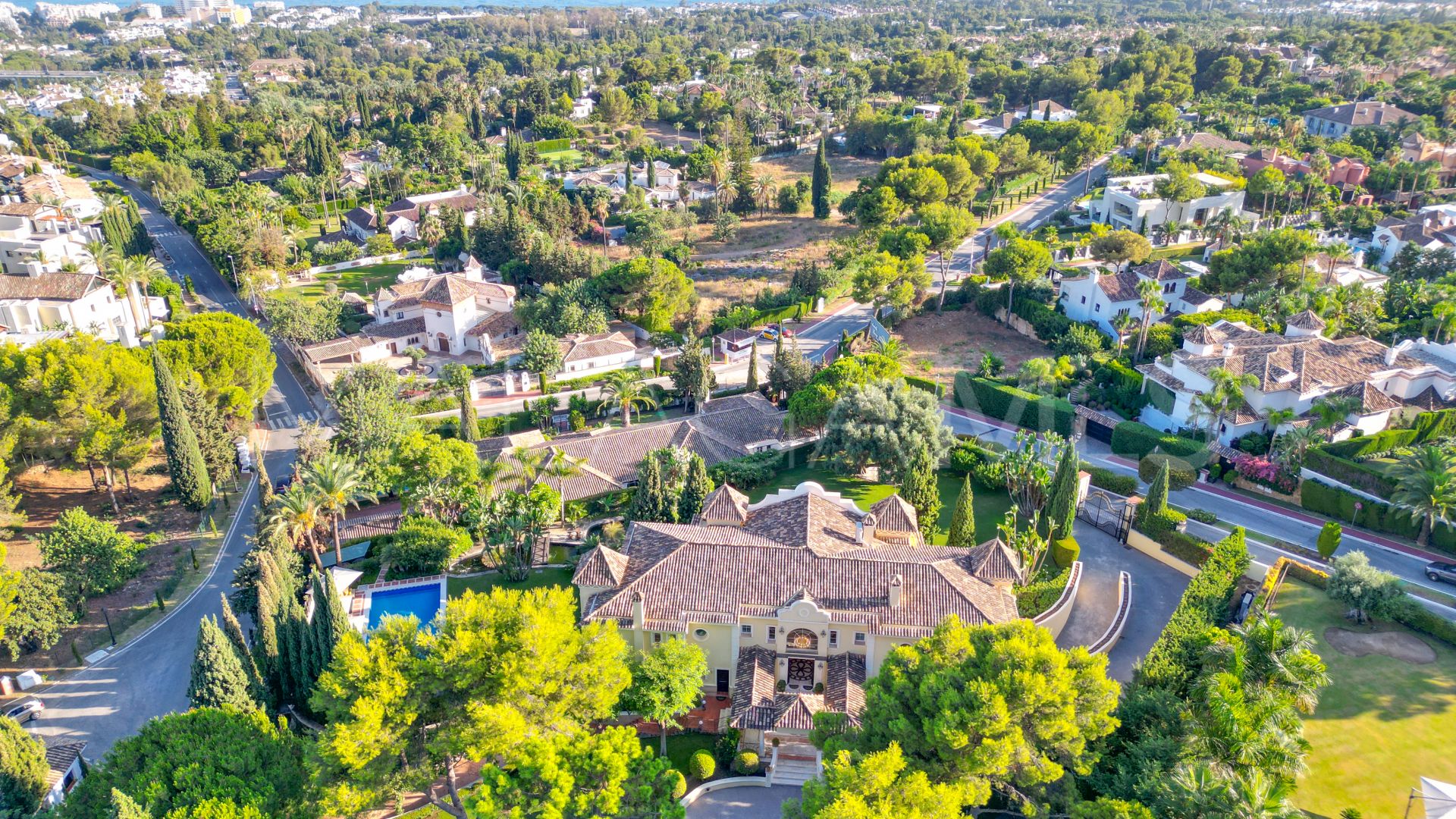 Villa for sale in Sierra Blanca