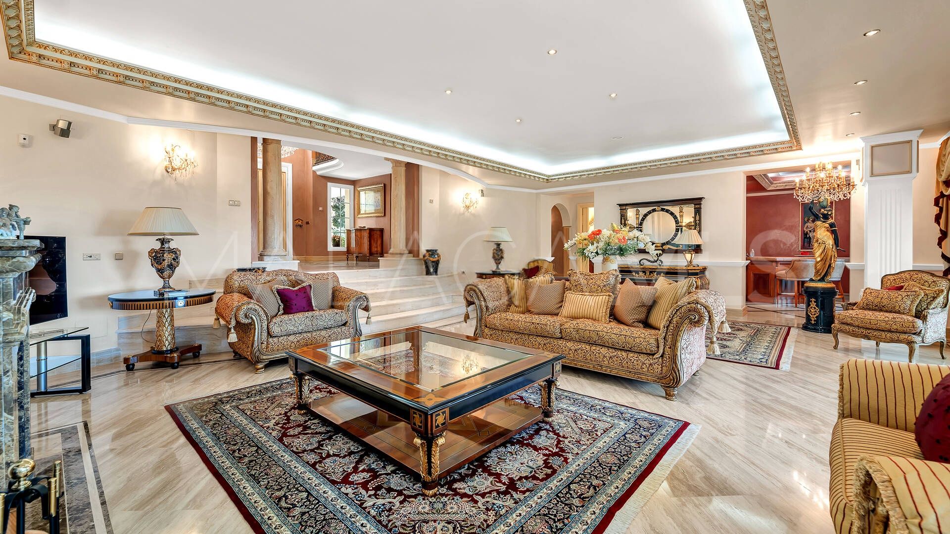 Villa for sale in Sierra Blanca