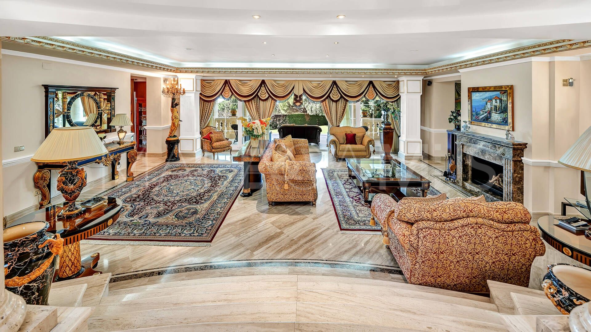 Villa for sale in Sierra Blanca