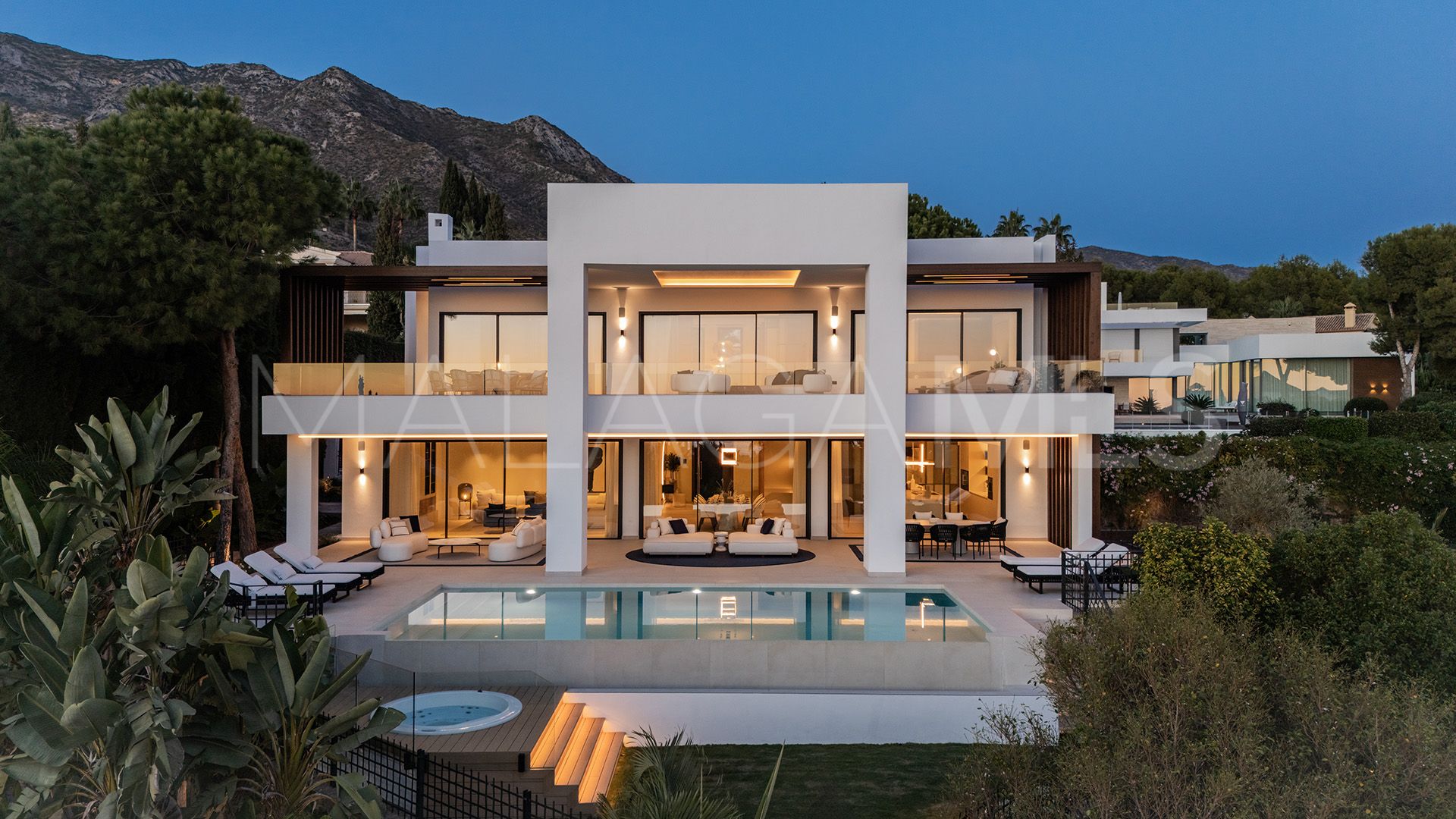 Villa for sale in Sierra Blanca