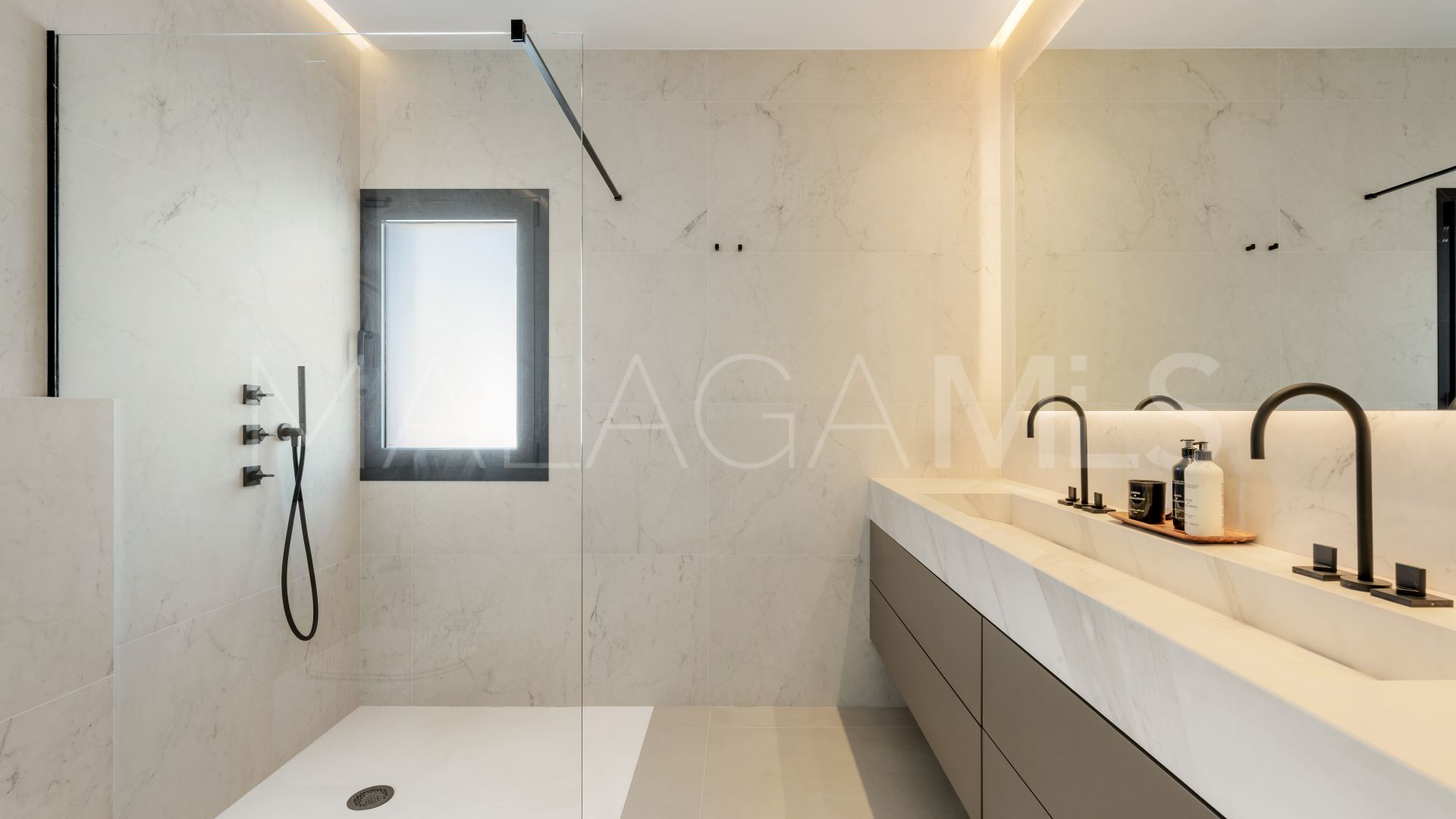 Villa for sale in Sierra Blanca