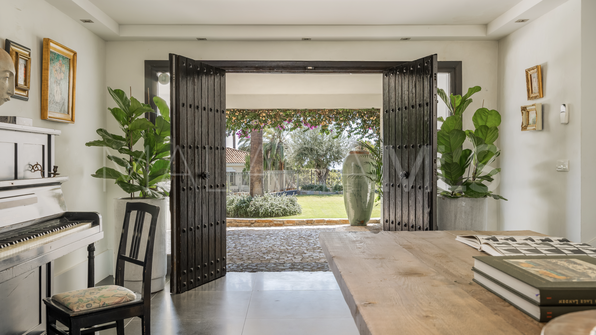 Villa for sale in Paraiso Alto