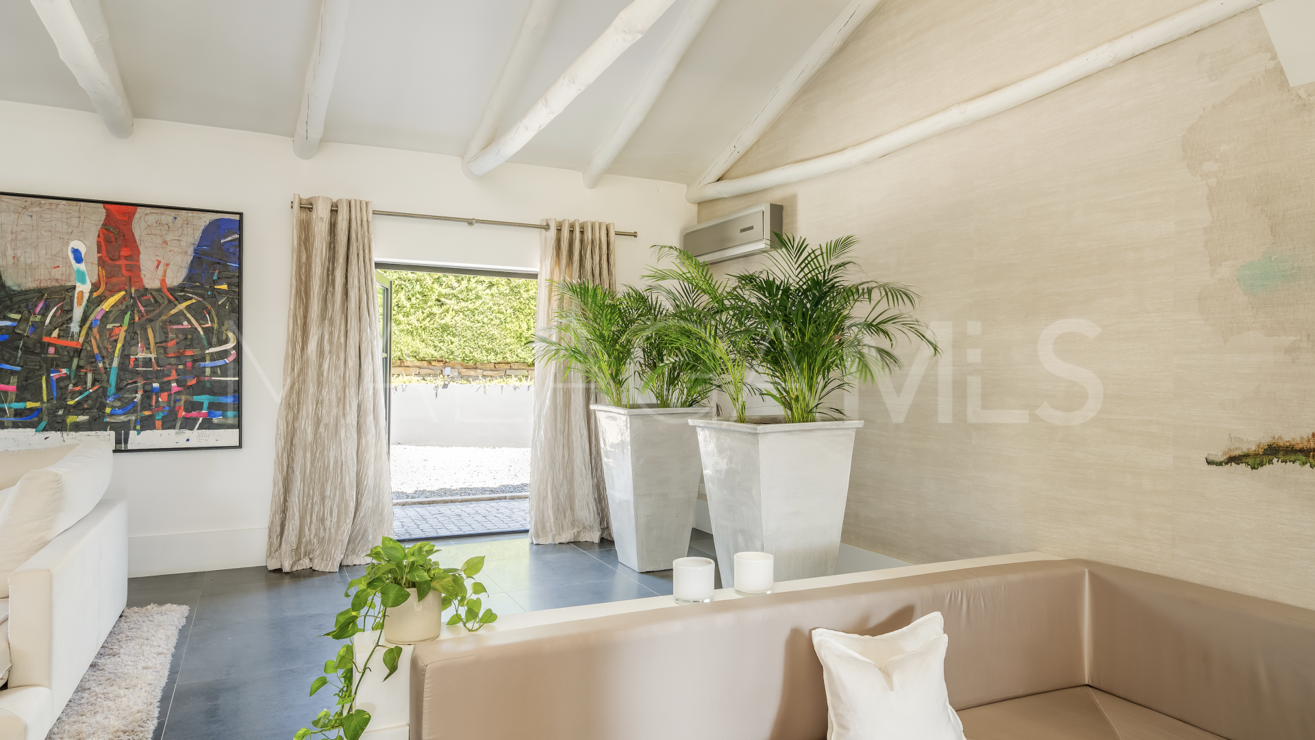 Villa for sale in Paraiso Alto