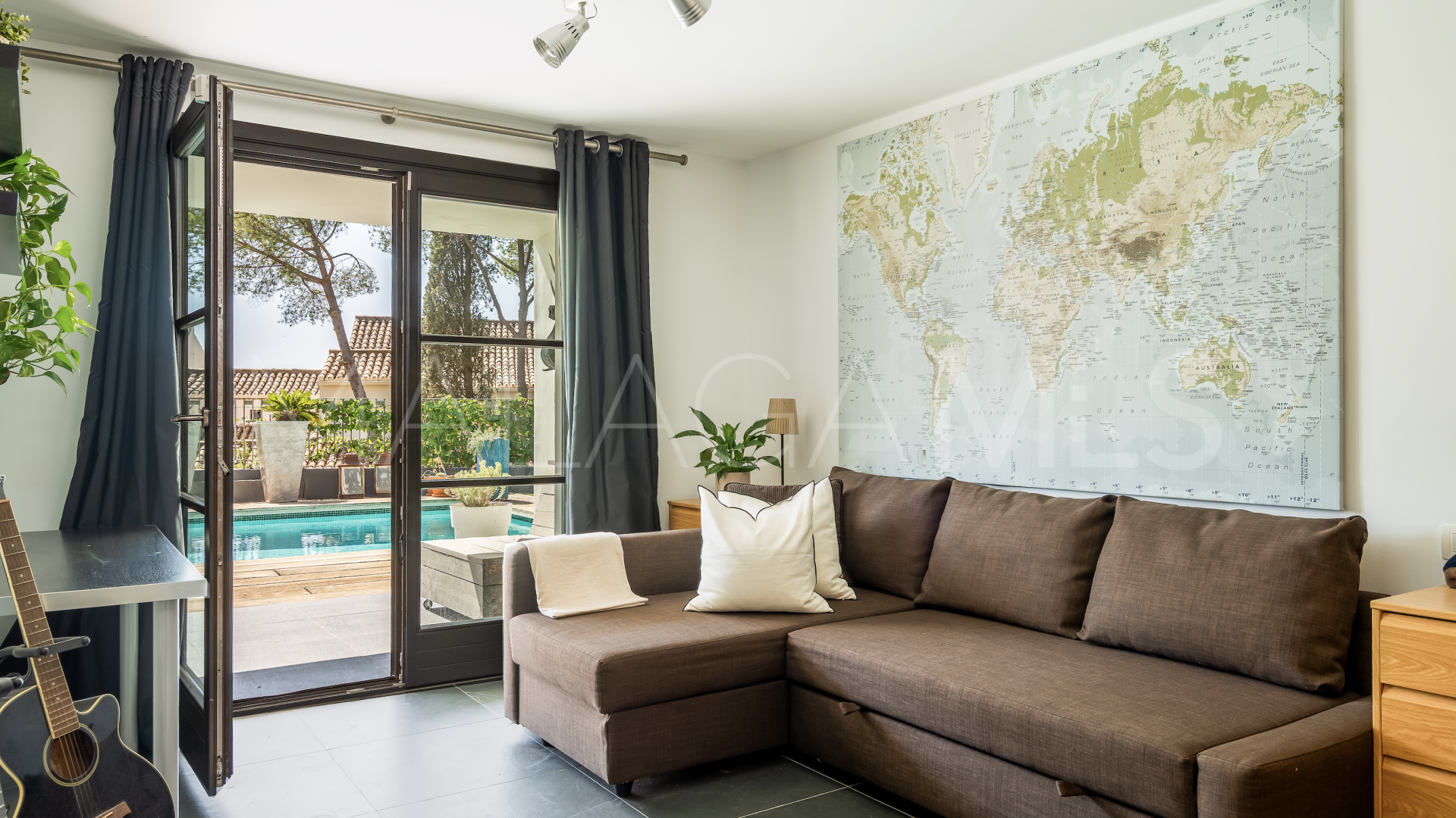 Villa for sale in Paraiso Alto