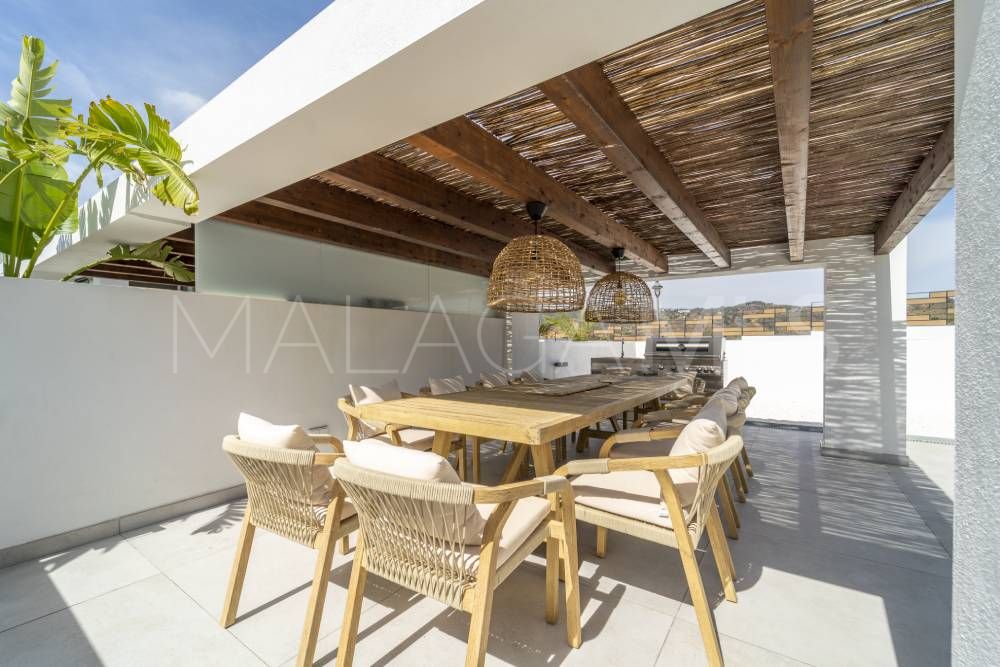 3 bedrooms duplex penthouse for sale in Marbella East