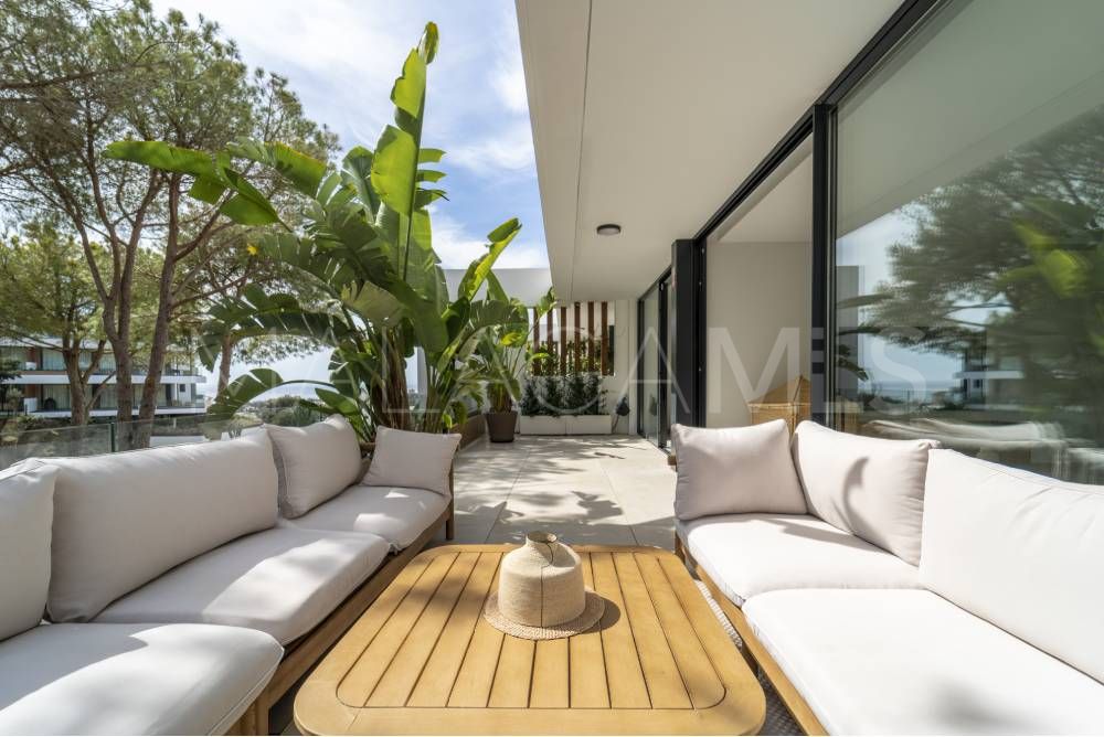 3 bedrooms duplex penthouse for sale in Marbella East