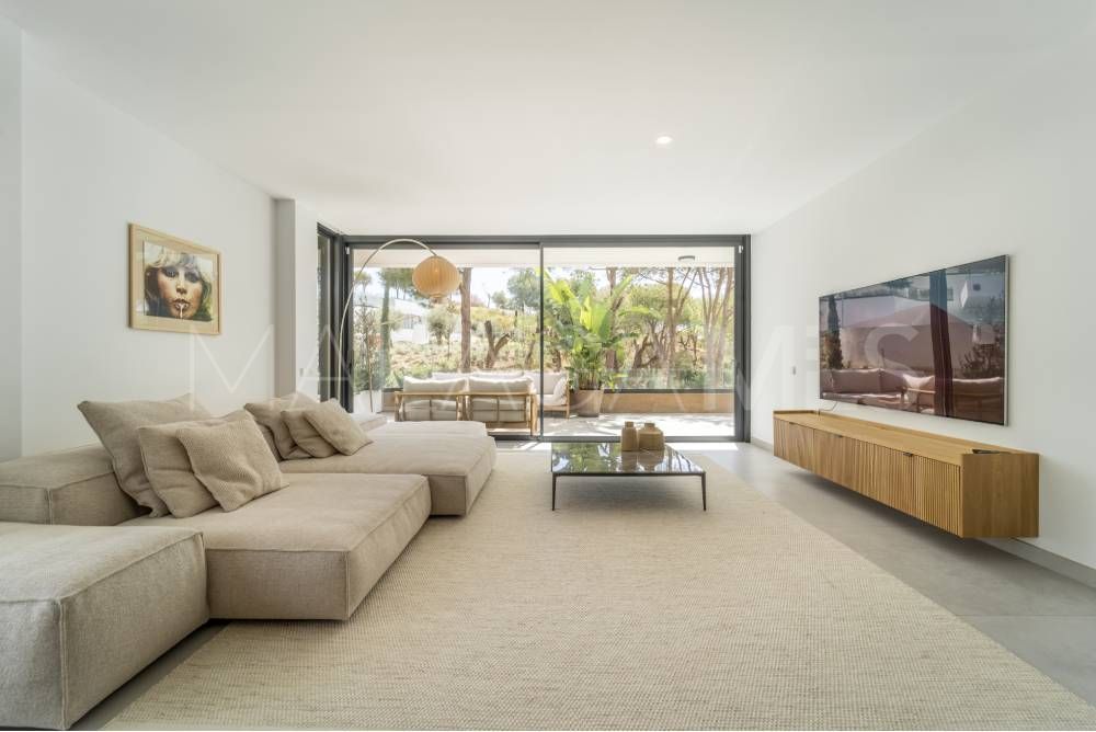 3 bedrooms duplex penthouse for sale in Marbella East