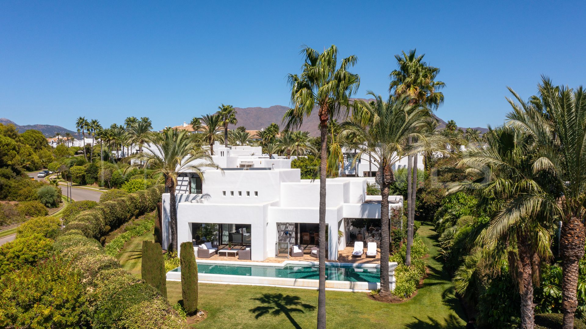 Villa for sale in Finca Cortesin