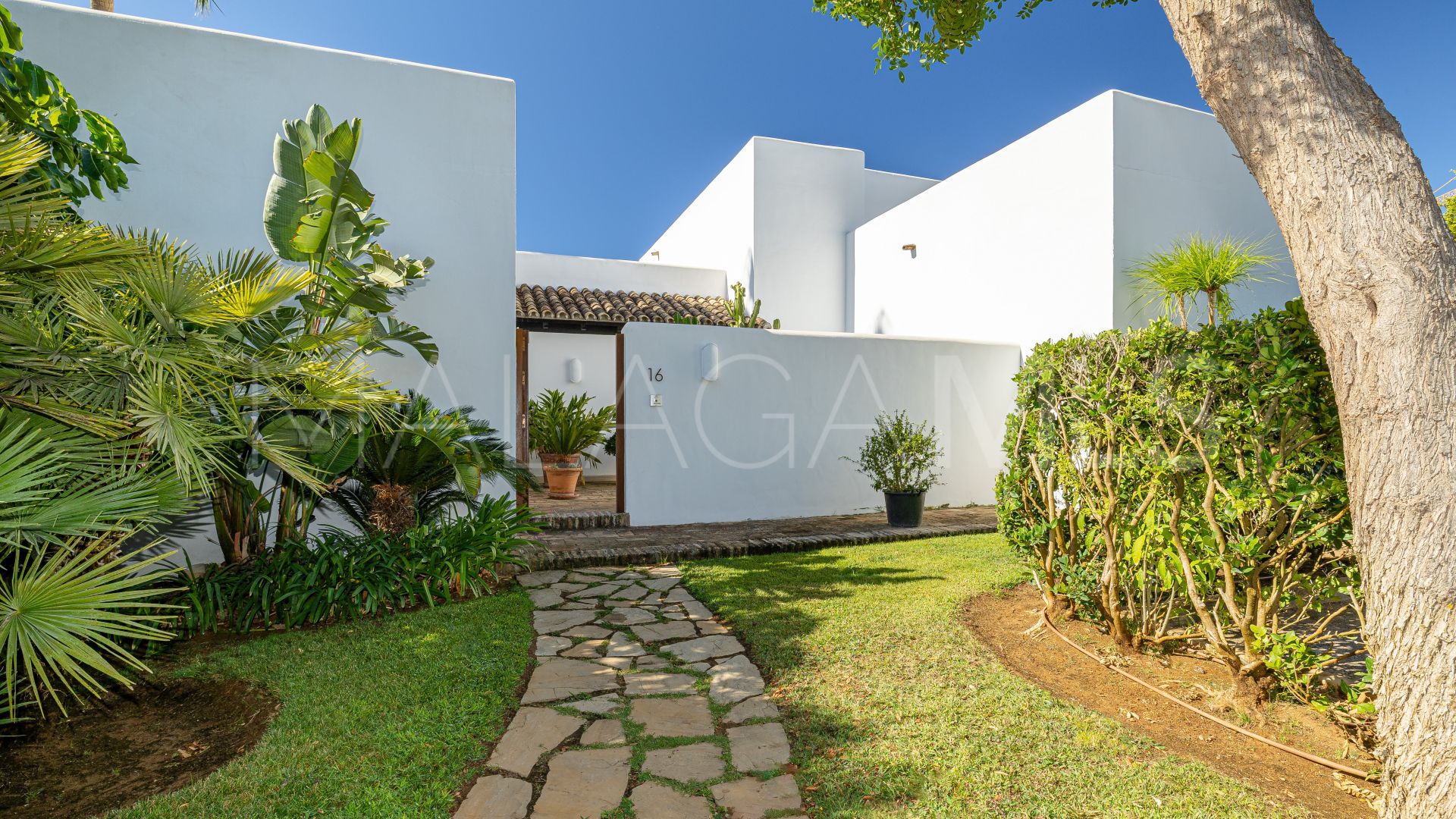 Villa for sale in Finca Cortesin