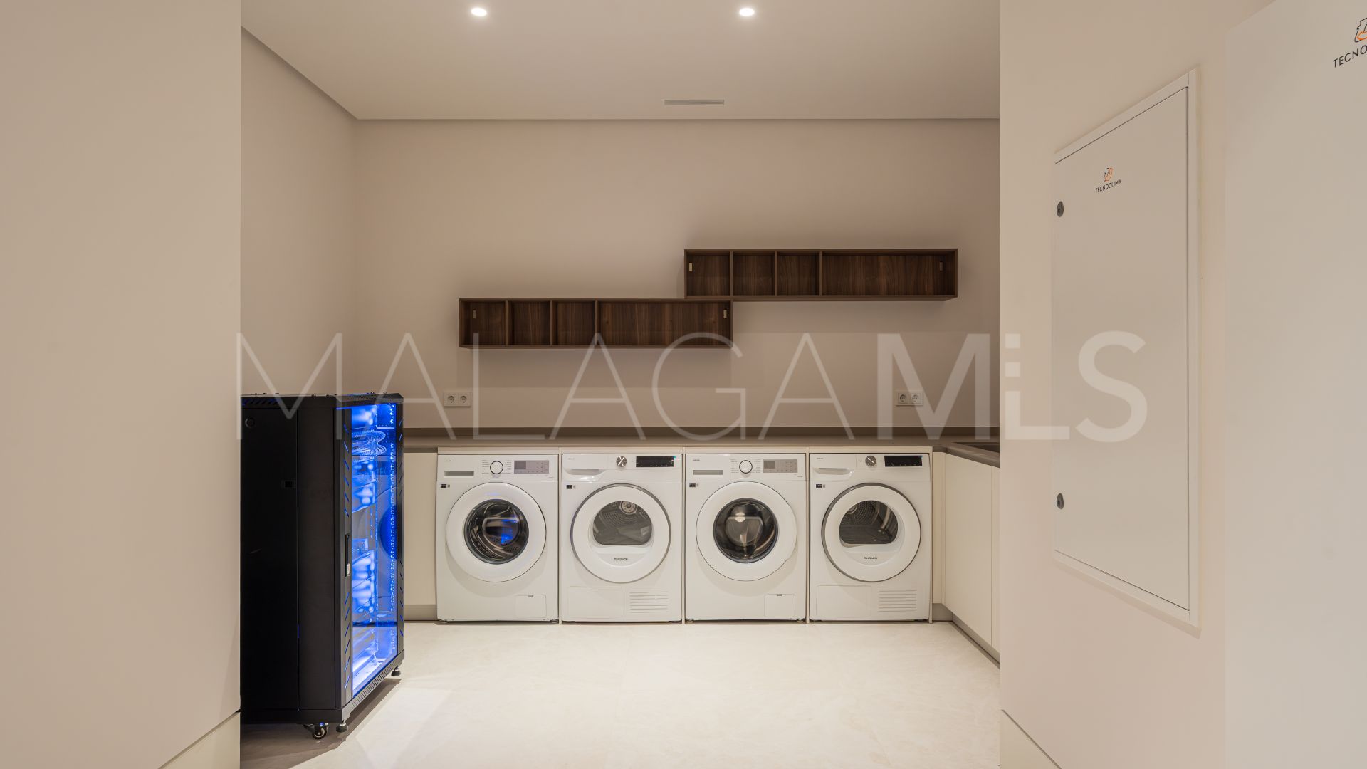 5 bedrooms Marbella Hill Club villa for sale