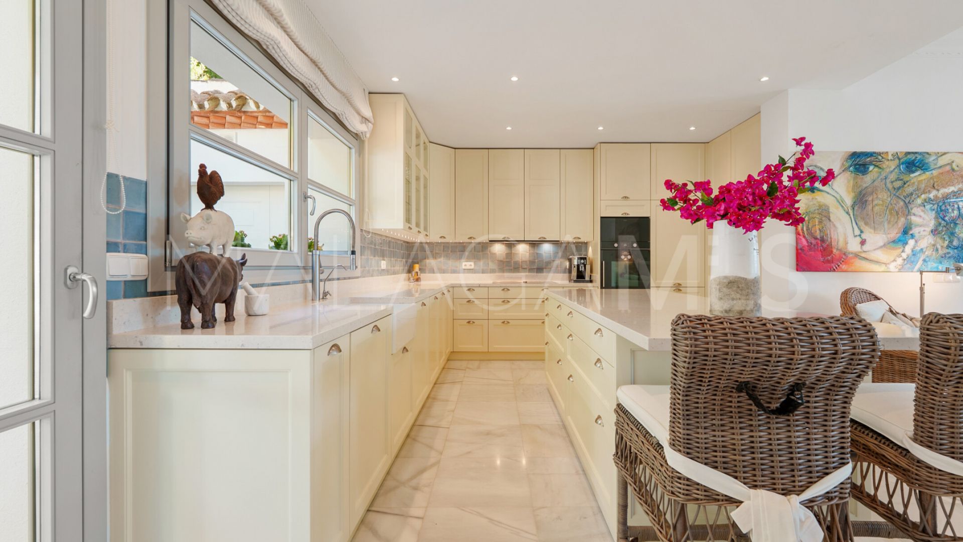 Villa for sale in Sierra Blanca