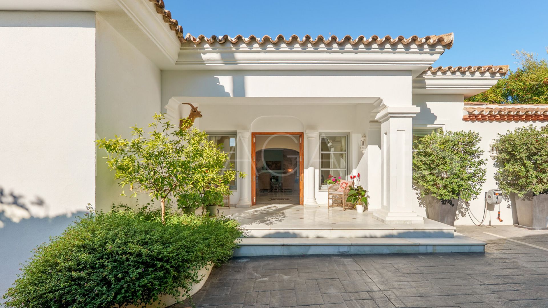 Villa for sale in Sierra Blanca