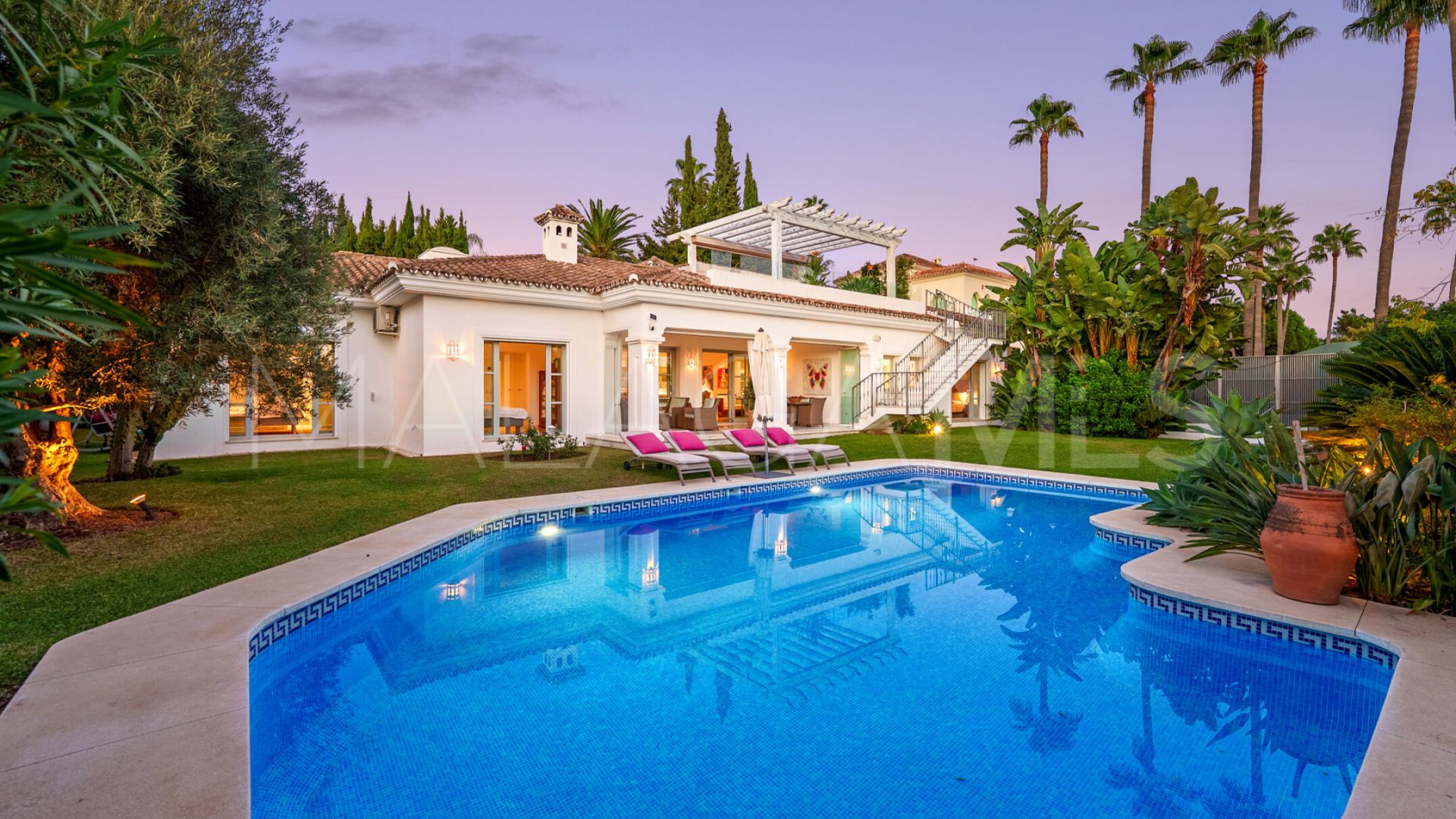 Villa for sale in Sierra Blanca