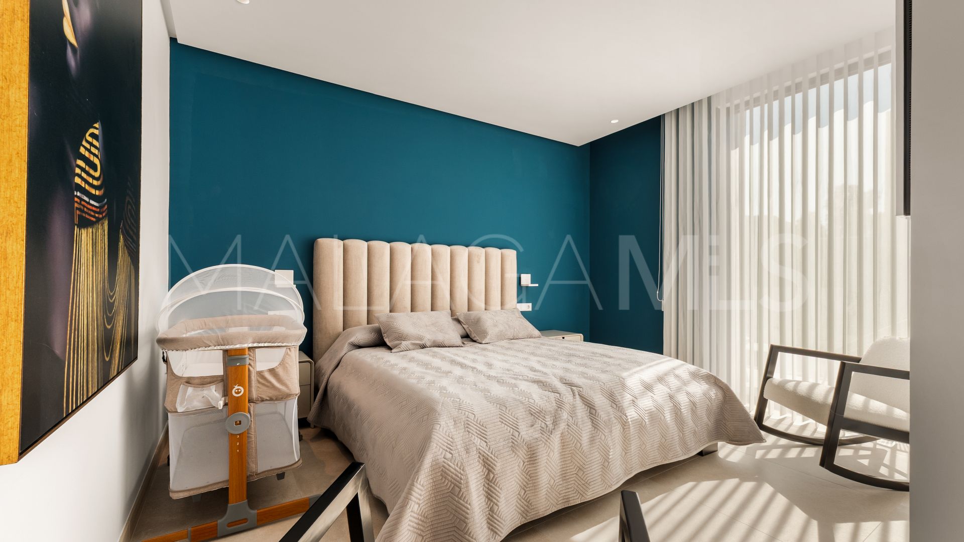 Buy villa with 4 bedrooms in Golden Mile