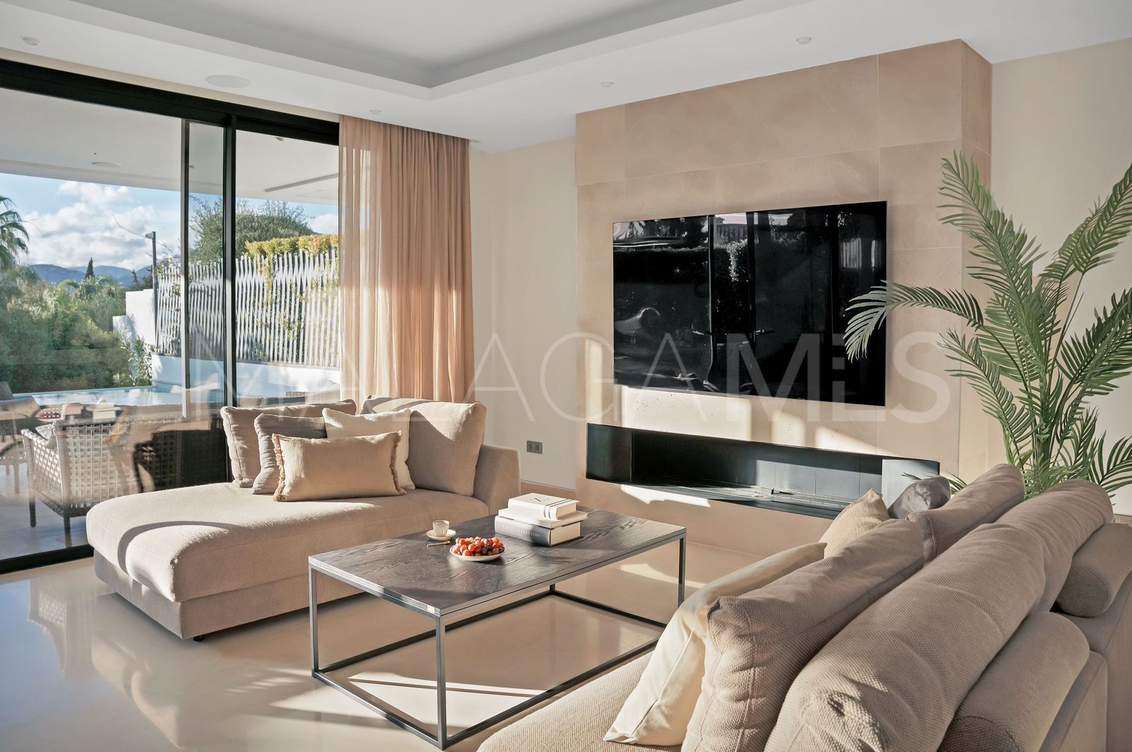 Villa for sale in Golden Mile