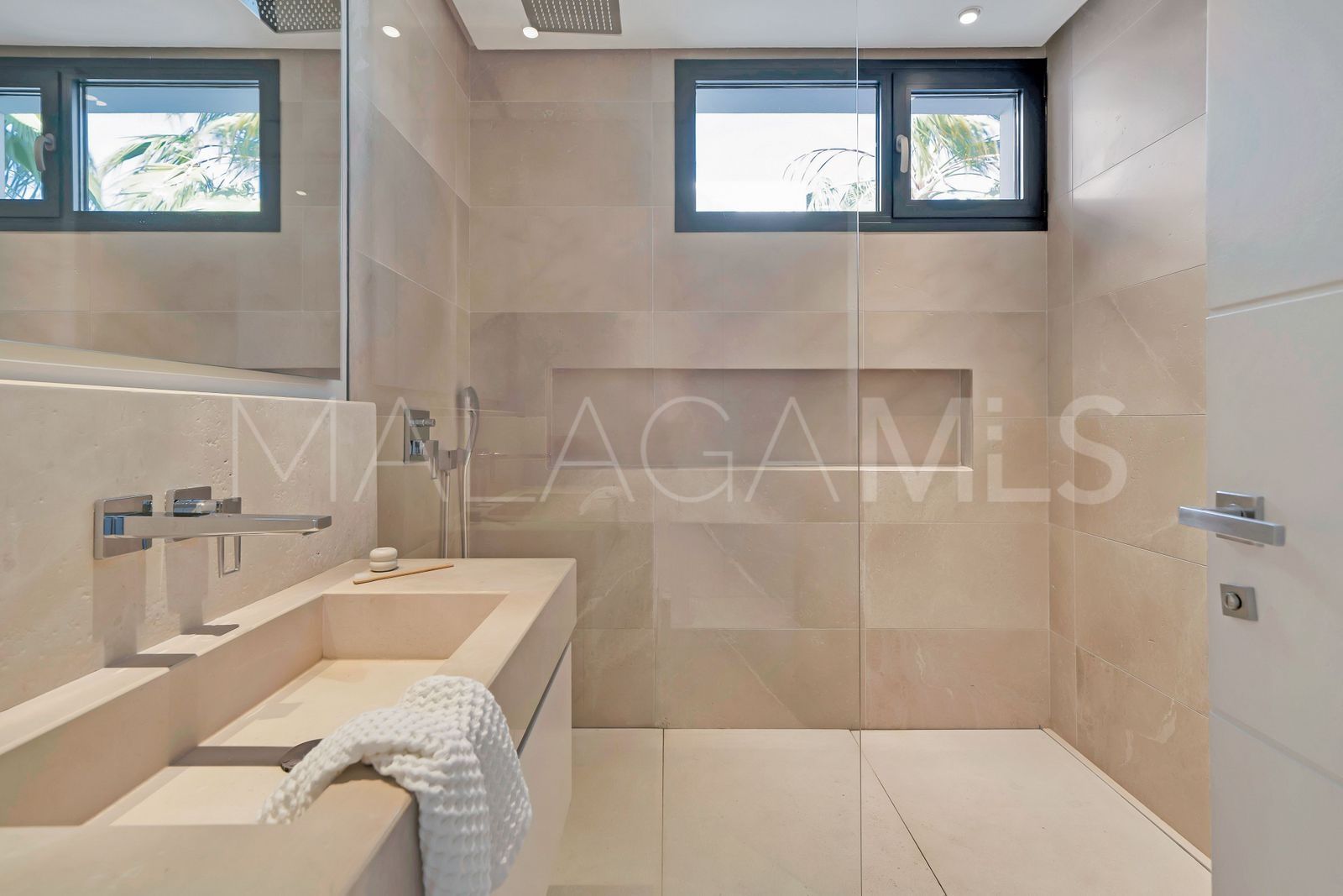 Villa for sale in Golden Mile