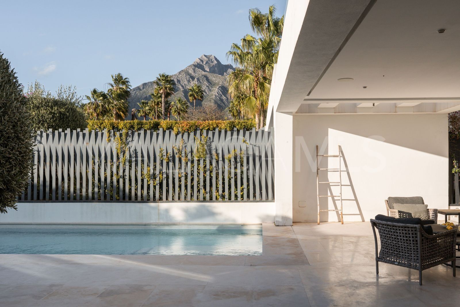 Villa for sale in Golden Mile