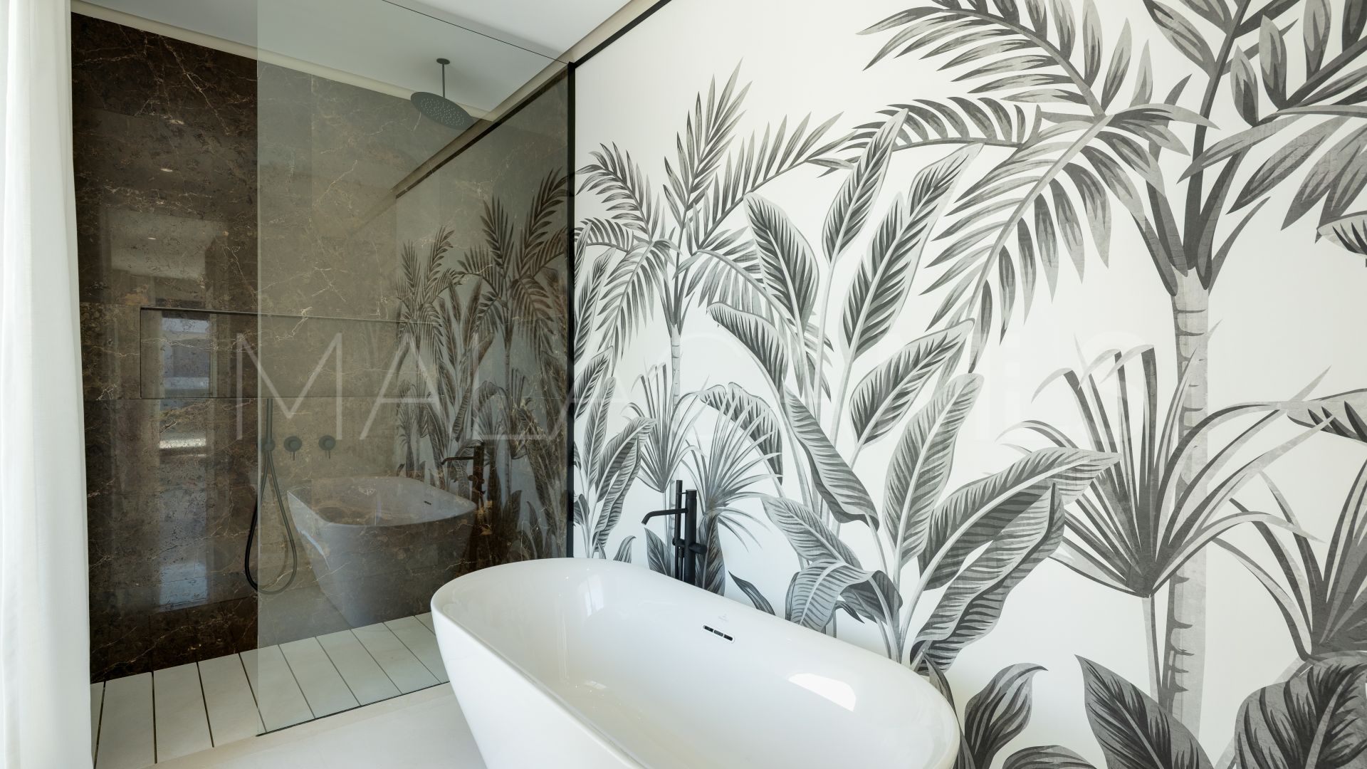 Buy La Cerquilla 5 bedrooms villa