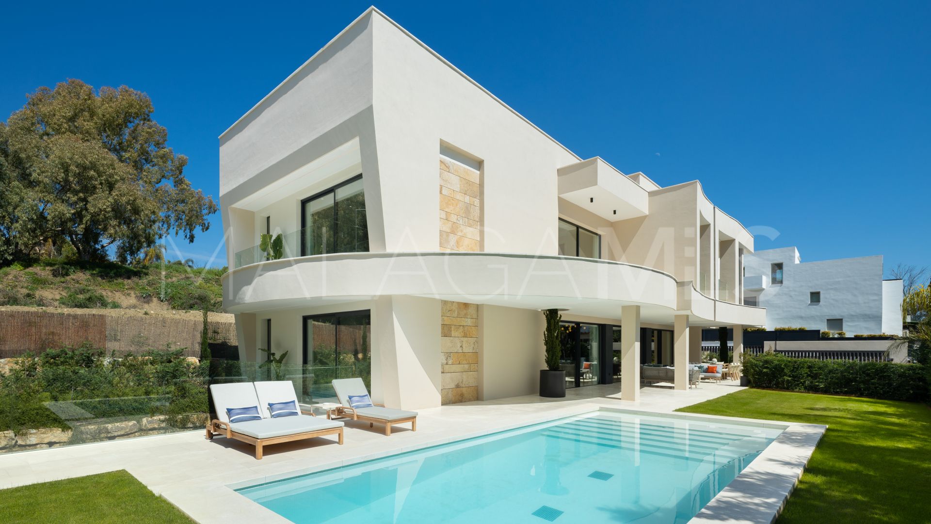 Buy La Cerquilla 5 bedrooms villa