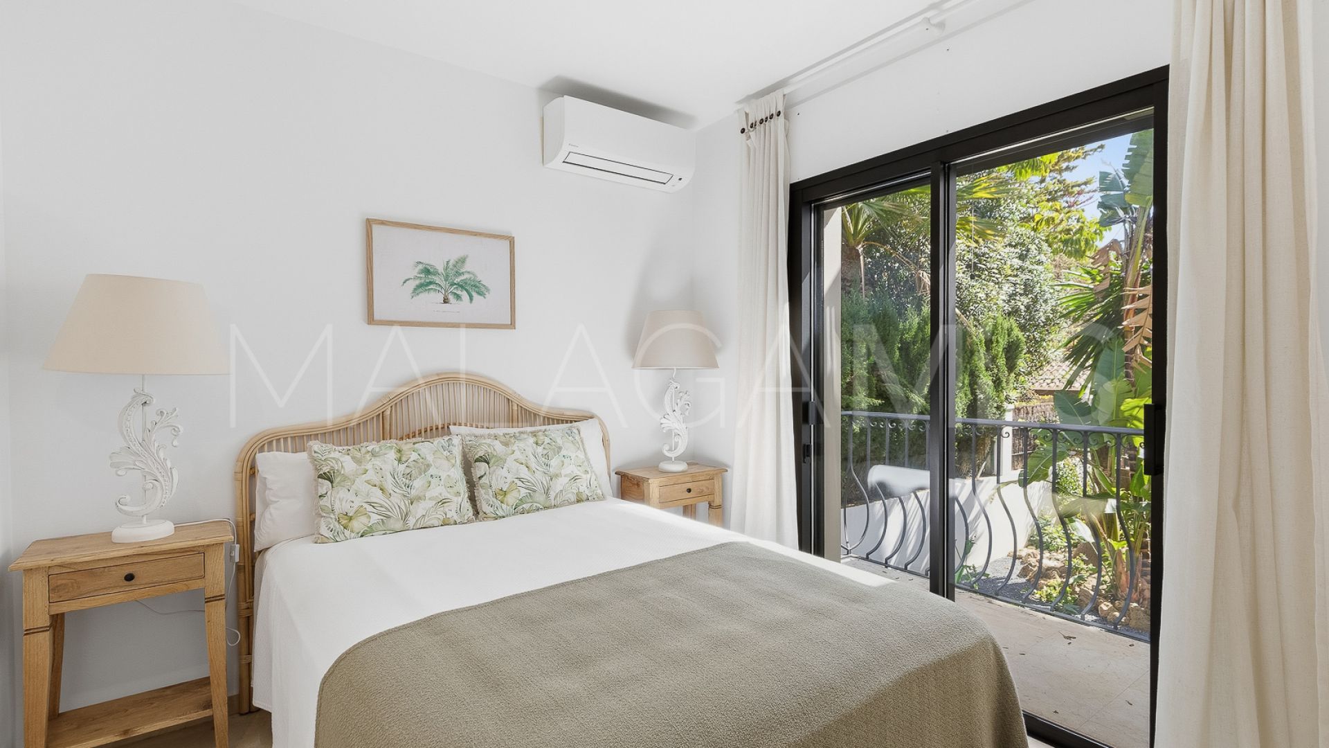 Villa for sale in Marbella Este