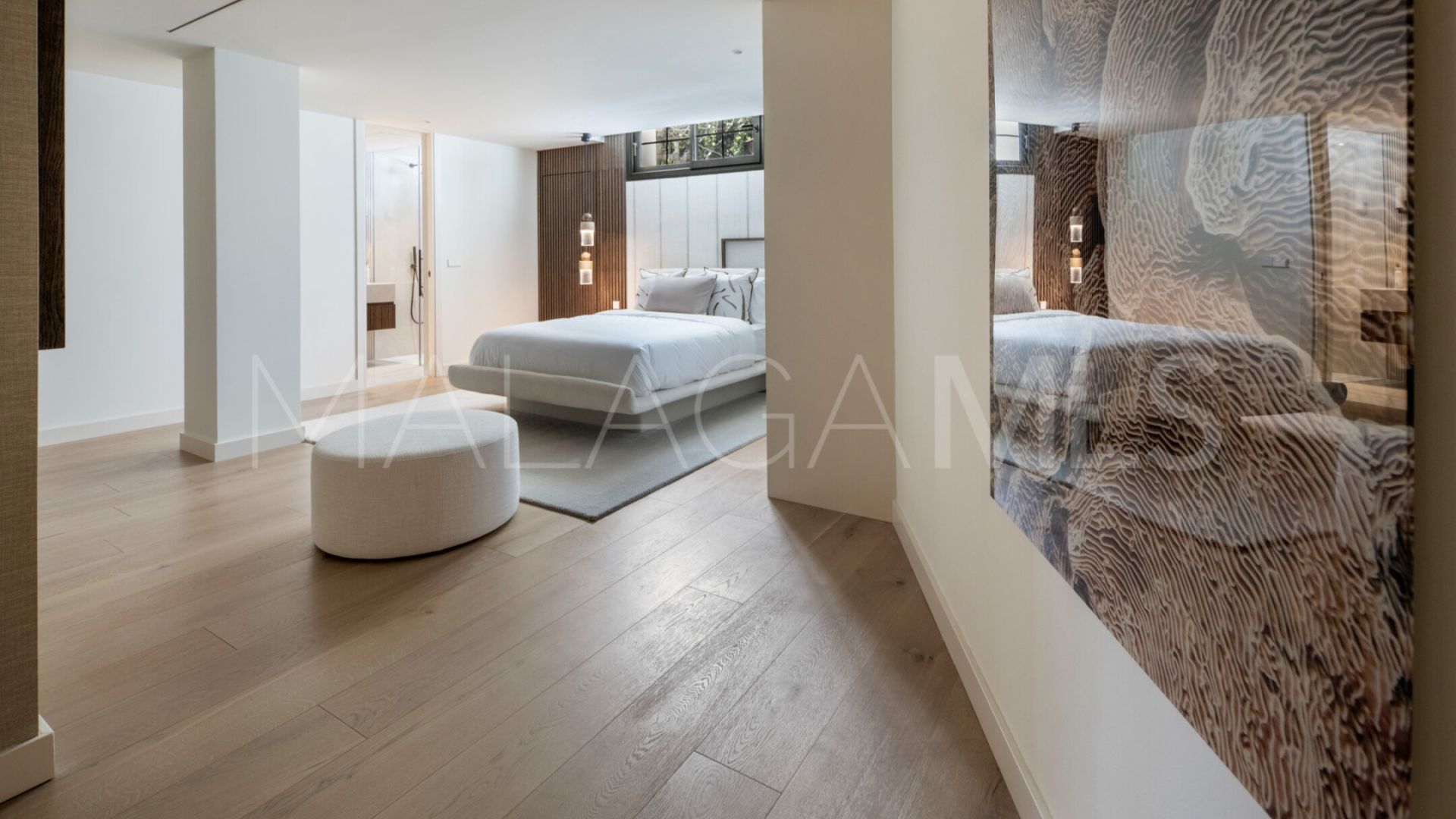 Villa for sale in Nueva Andalucia