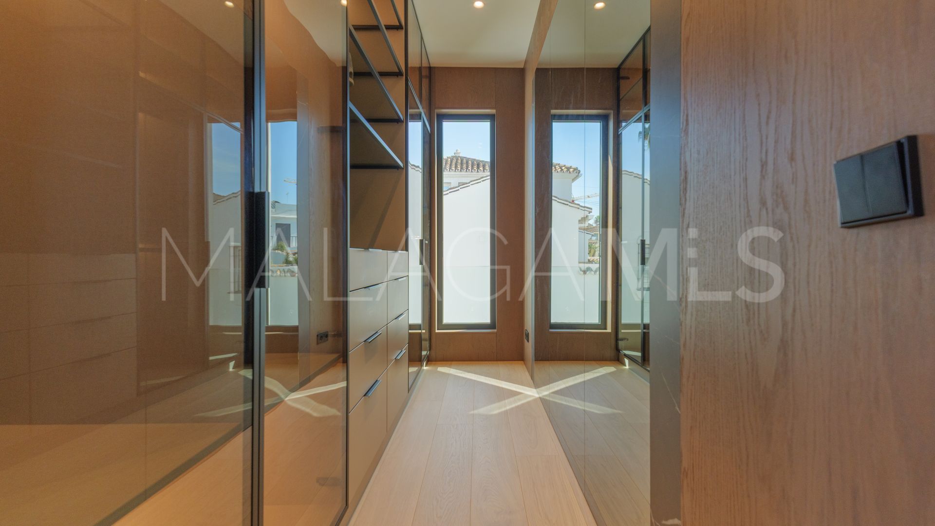 For sale villa in Marbesa with 4 bedrooms