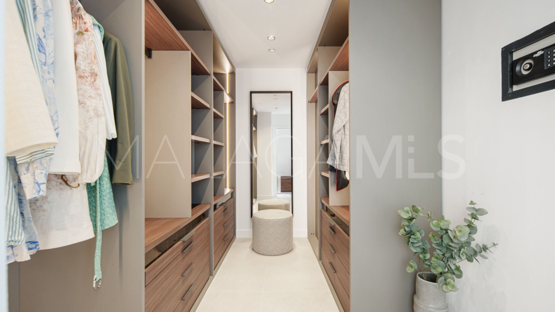 Zweistöckiges penthouse for sale in Benahavis