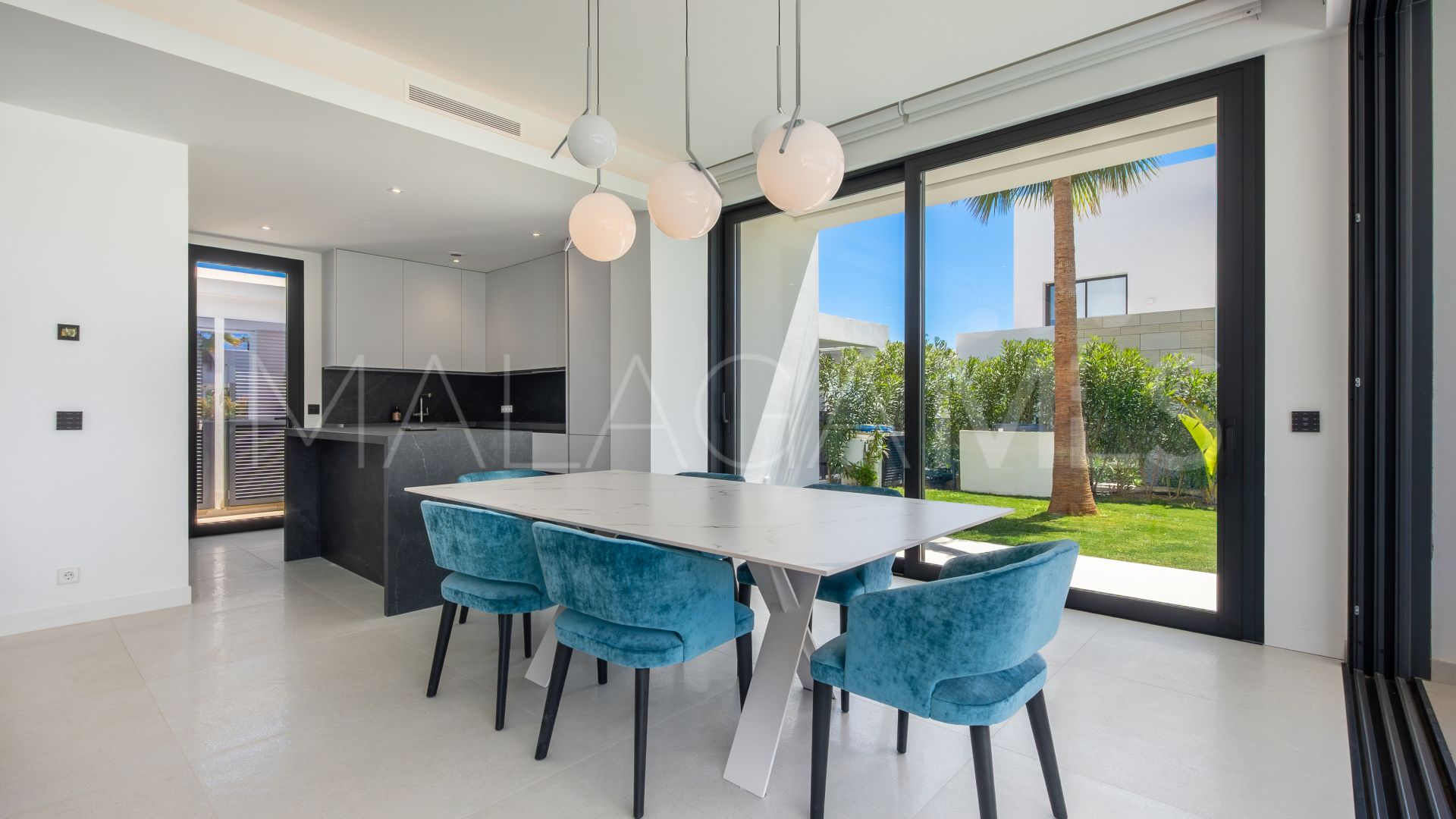Se vende villa de 5 bedrooms in Marbella Este