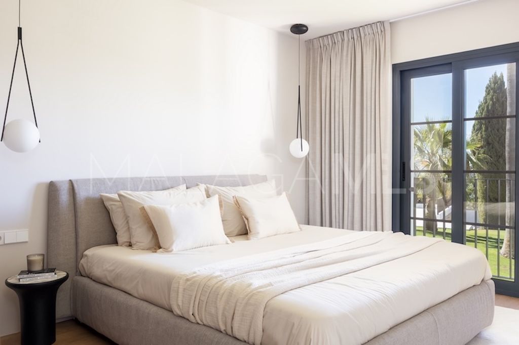 Villa for sale in Benahavis