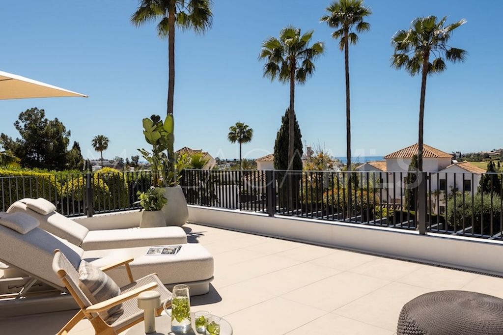 Villa for sale in Benahavis
