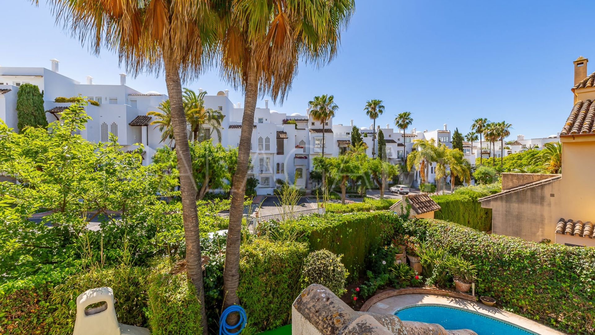 Villa for sale in Beach Side Golden Mile