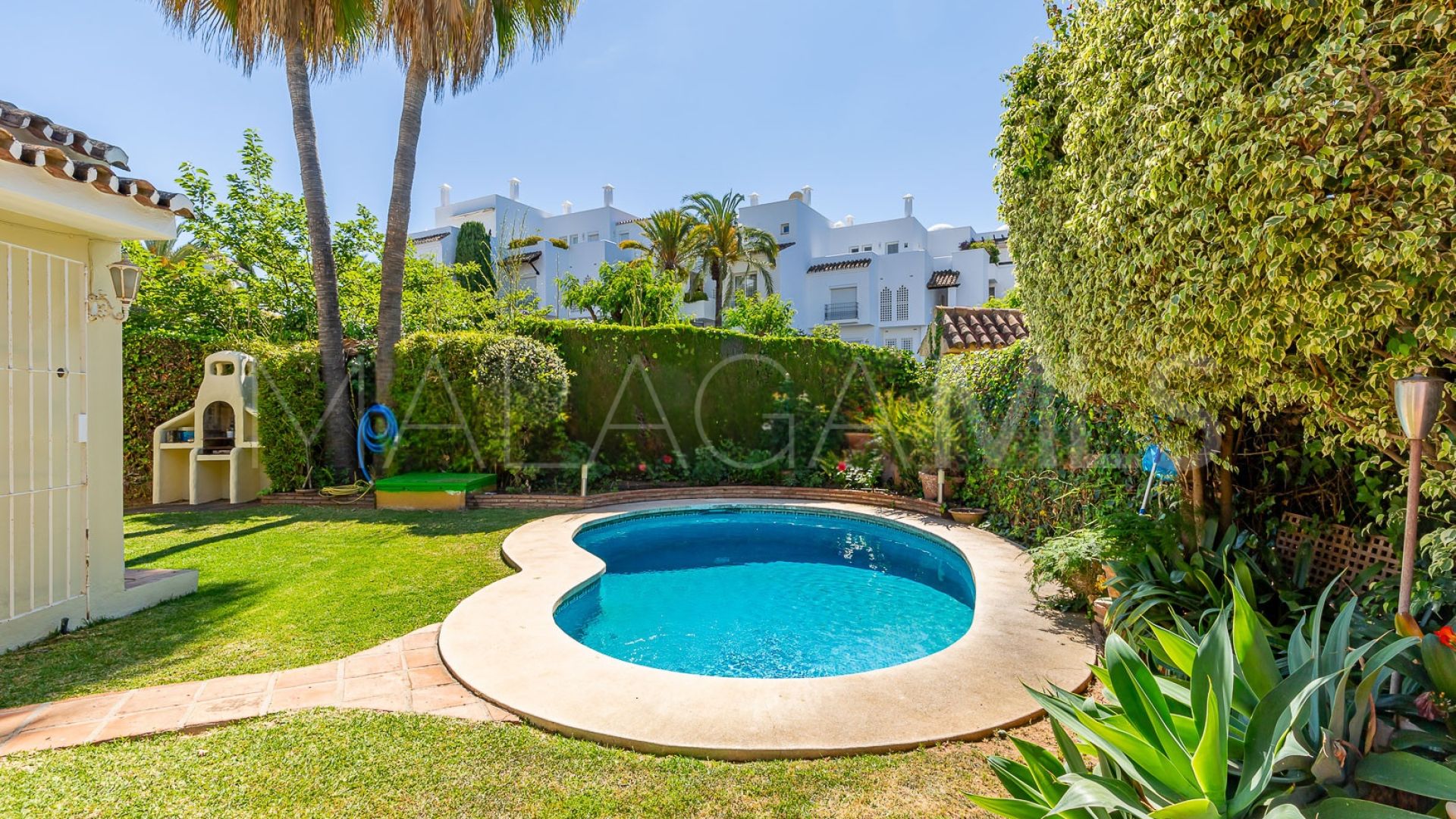 Villa for sale in Beach Side Golden Mile