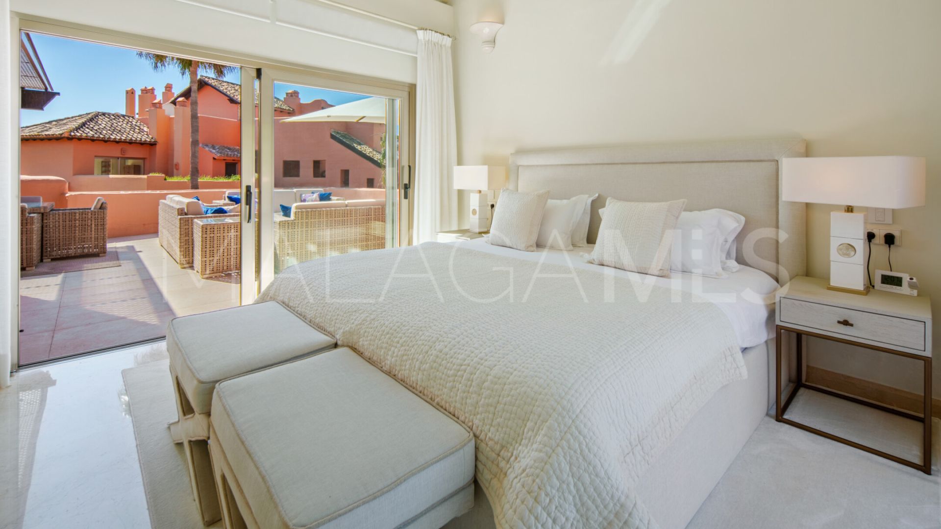 Duplex penthouse for sale in Marbella Est