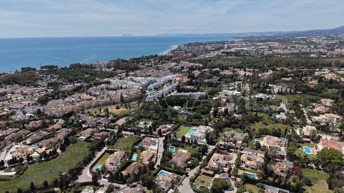 Villa for sale in El Paraiso