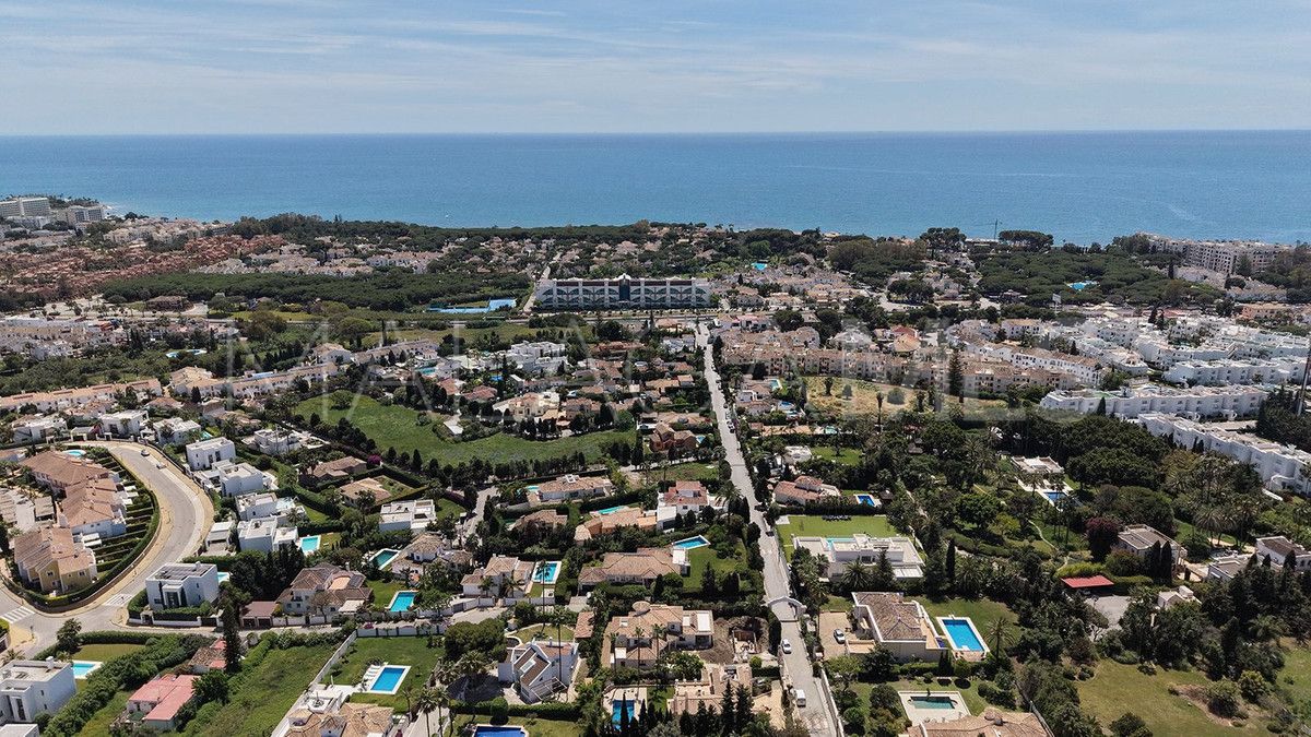 Villa for sale in El Paraiso