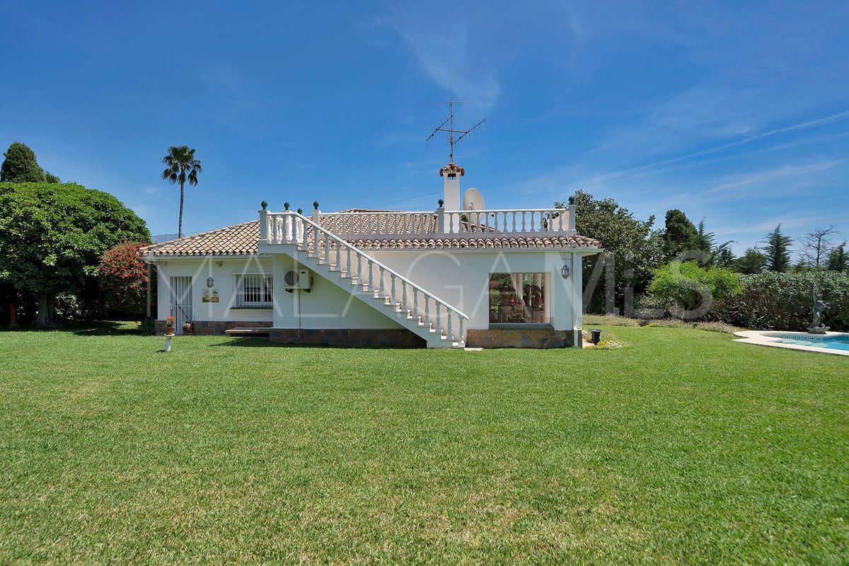 Villa for sale in El Paraiso