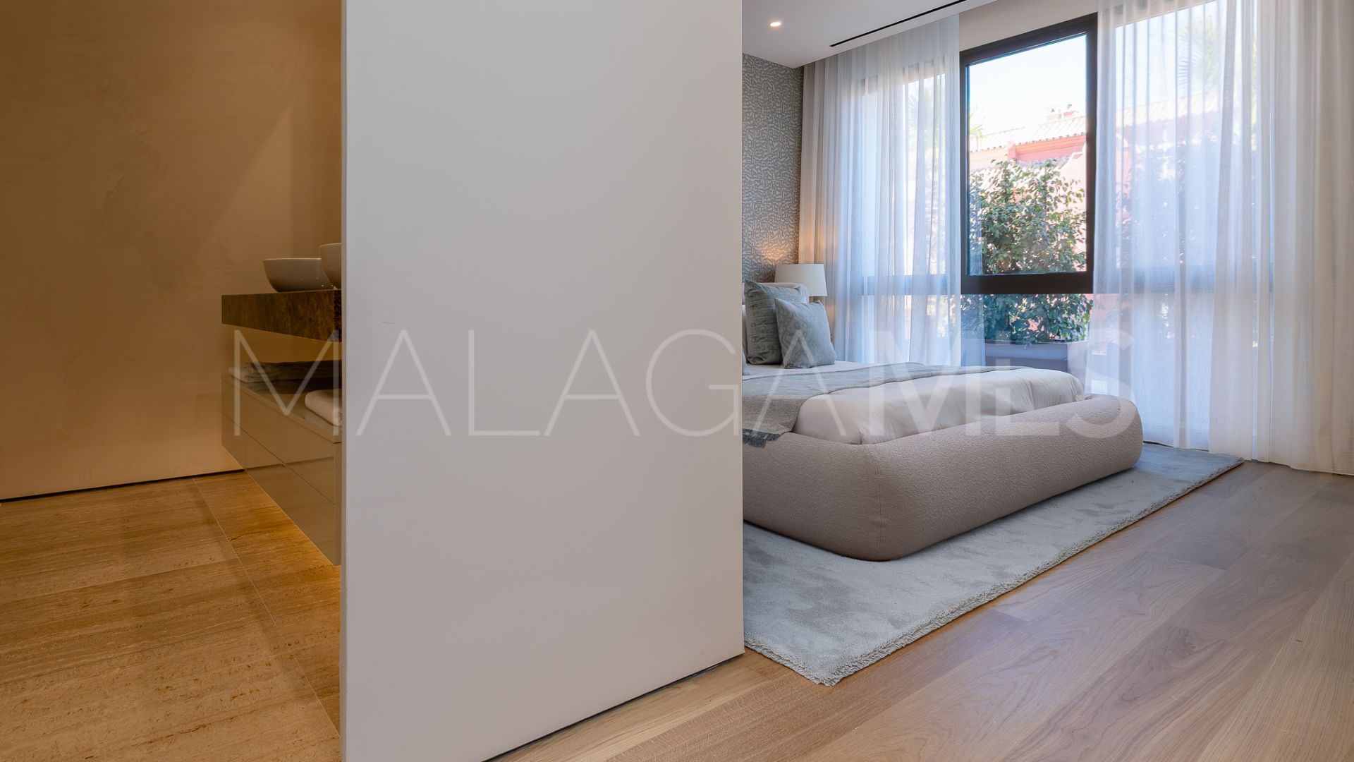 Duplex for sale in Golden Mile