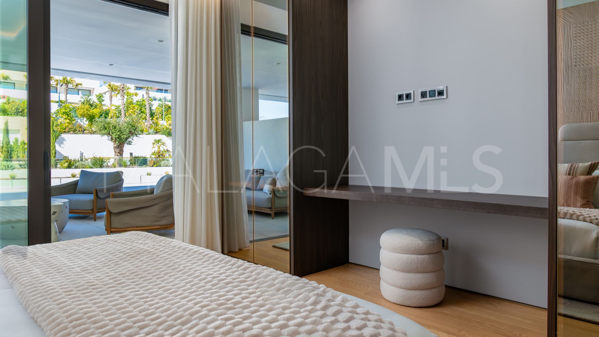Duplex for sale in Golden Mile