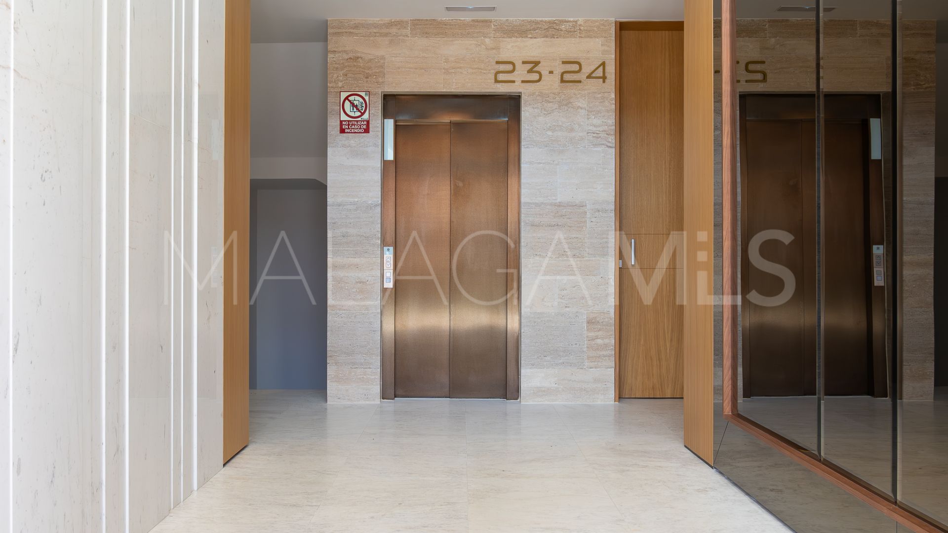 Duplex for sale in Golden Mile