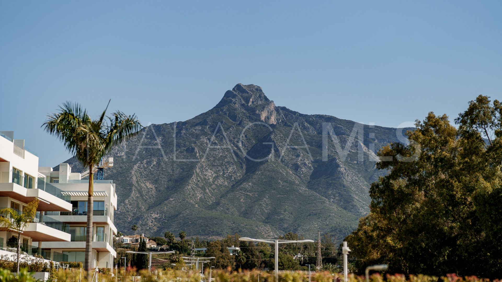 Apartment with 3 bedrooms for sale in Benalús