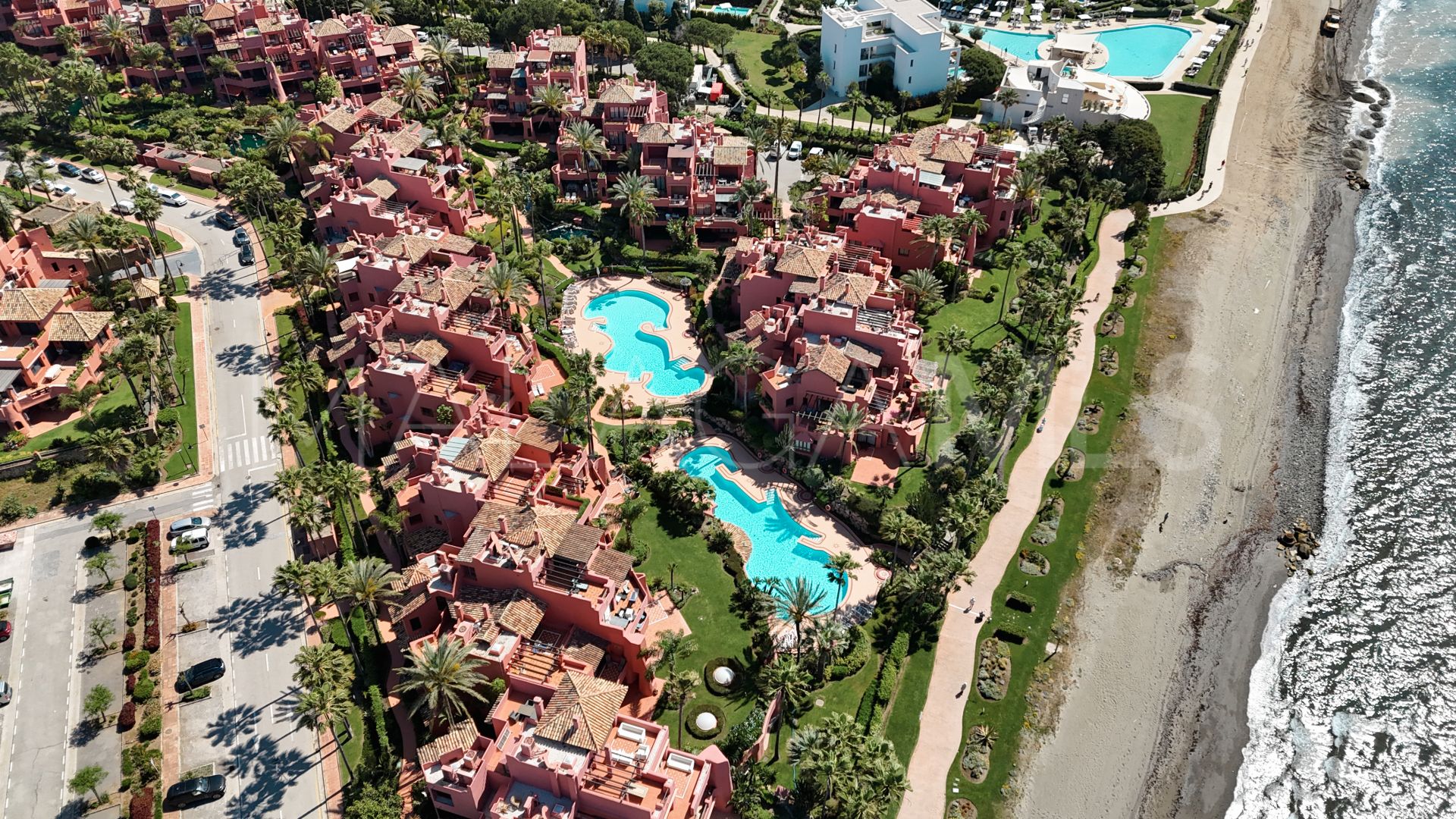 Zweistöckiges penthouse for sale in Estepona Ost