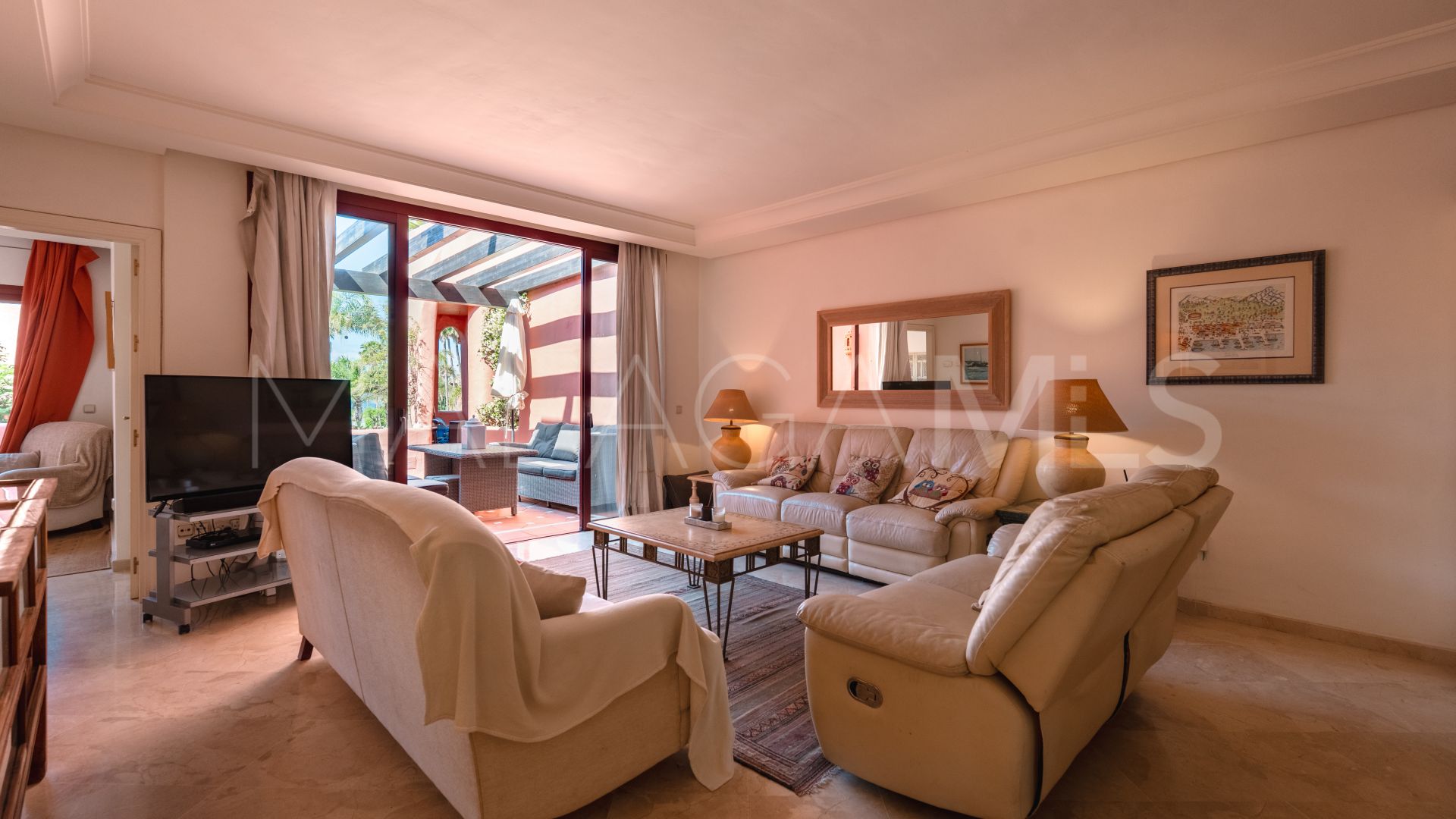 Zweistöckiges penthouse for sale in Estepona Ost