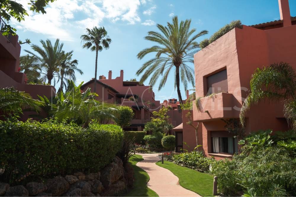 Zweistöckiges penthouse for sale in Estepona Ost