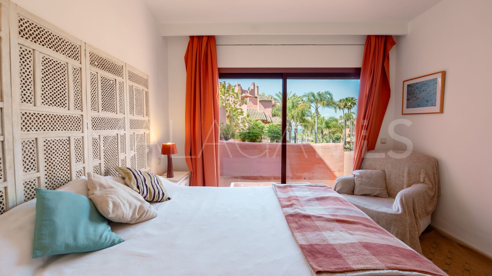 Zweistöckiges penthouse for sale in Estepona Ost