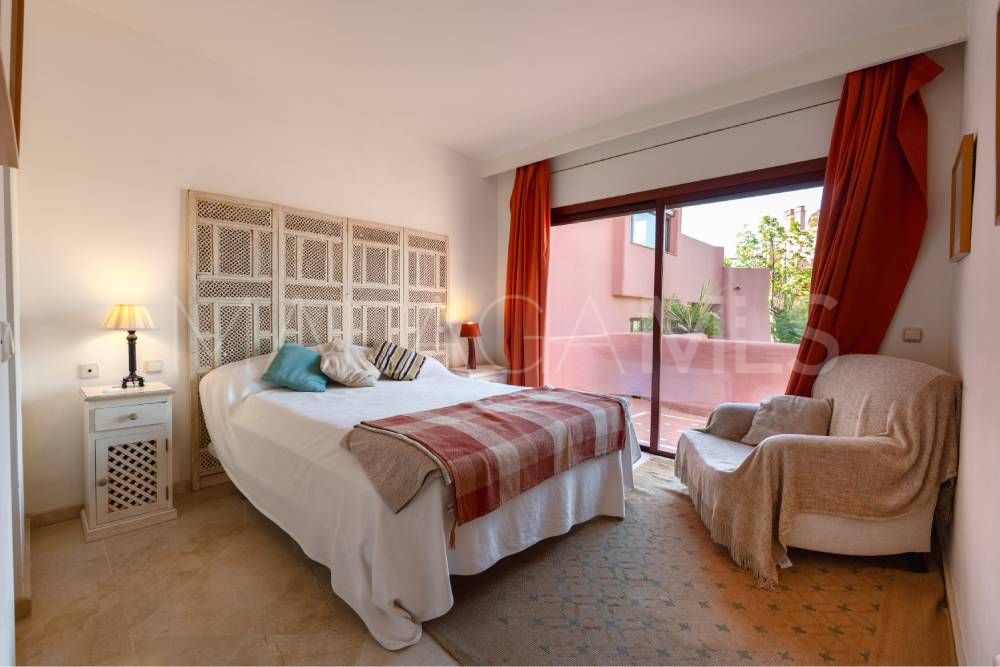 Zweistöckiges penthouse for sale in Estepona Ost